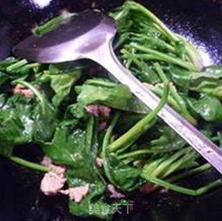 Stir-fried Spinach with Lean Pork recipe