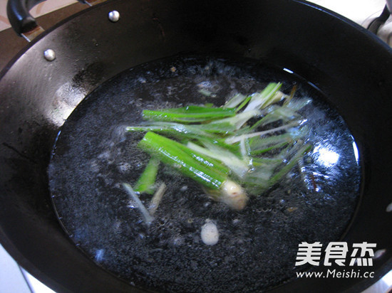 Small Yellow Croaker Tofu Soup recipe