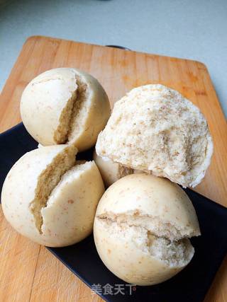 Whole Wheat Steamed Buns with Whole Grains recipe