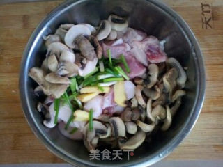 Fresh Mushroom Pork Wonton recipe