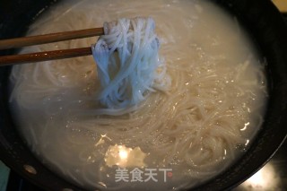 #trust之美# Stir-fried Rice Noodles with Egg recipe