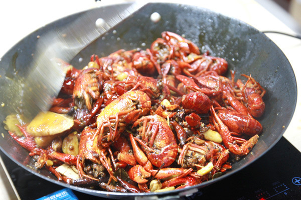 Braised Beer Crayfish in Oil recipe