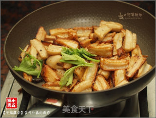 Stir-fried Lotus Root Strips: The Temptation of Fragrant Aroma recipe