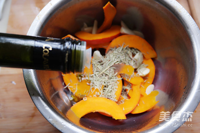Roasted Organ Chicken Breast with Rosemary recipe
