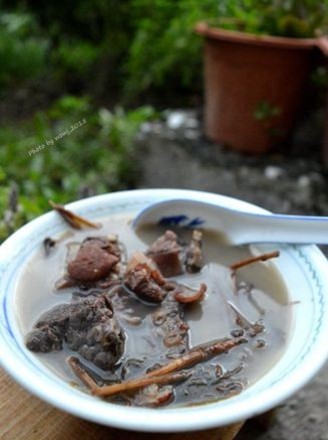 Houttuynia Pork Lung and Bone Soup
