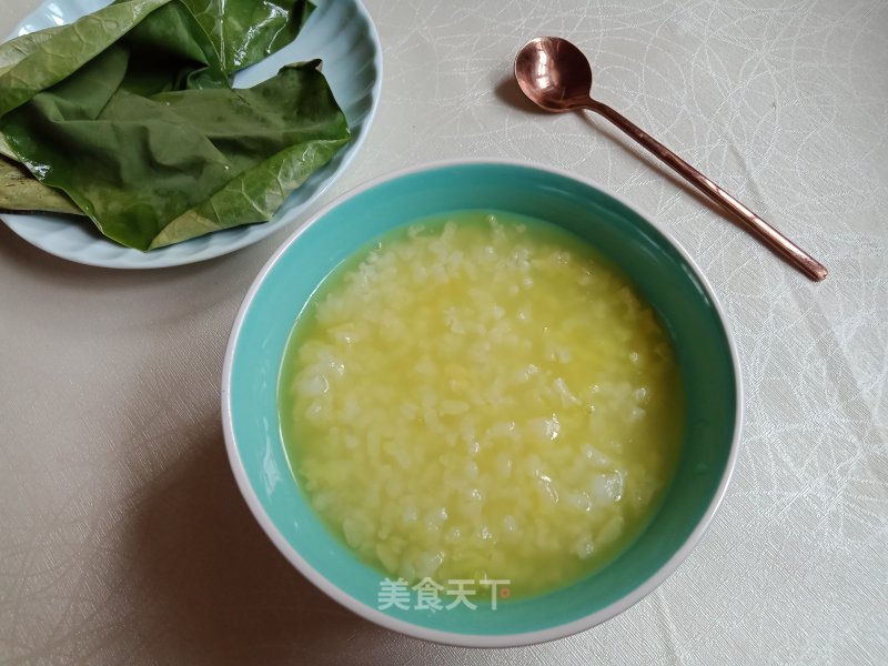 Relieving Summer Lotus Leaf Porridge recipe