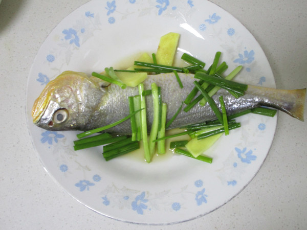 Steamed Tofu with Small Yellow Croaker recipe