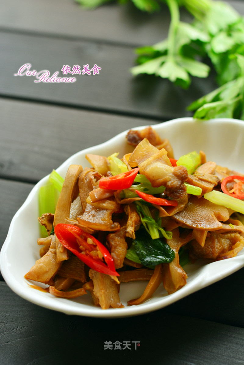 Dishes of Local Famous Snacks---fried Fresh Dried Bamboo Shoots