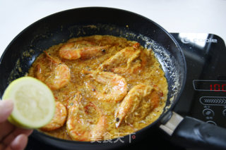 Save The Summer Taste Buds with Thai Signature Dishes-thai Curry Shrimp recipe