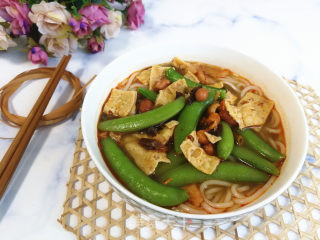 Roasted Snail Noodles with Sweet Beans recipe