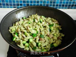 Fried Maoer Noodles recipe