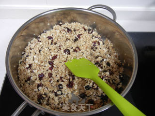 Vanilla Dried Fruit Oatmeal Cake recipe