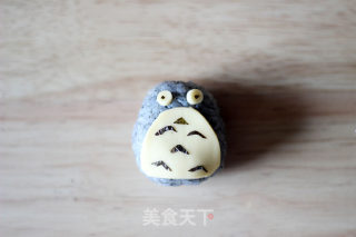 My Neighbor Totoro Salmon Cheese Rice Ball---looking for The Fantasy of Childhood recipe