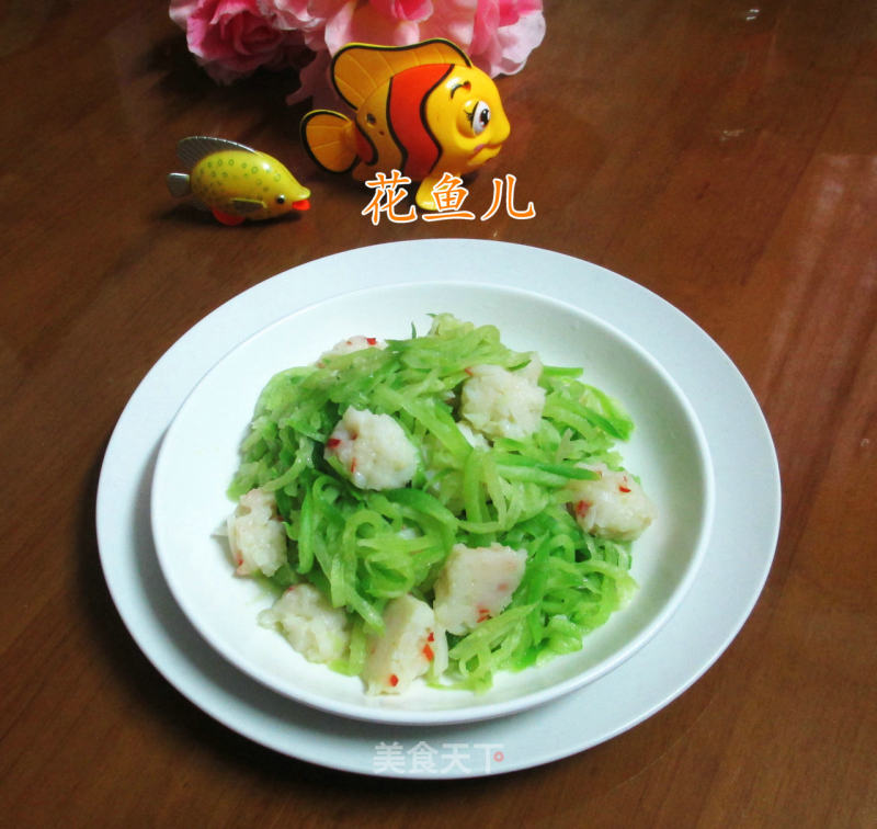 Stir-fried Green Radish with Shrimp Balls