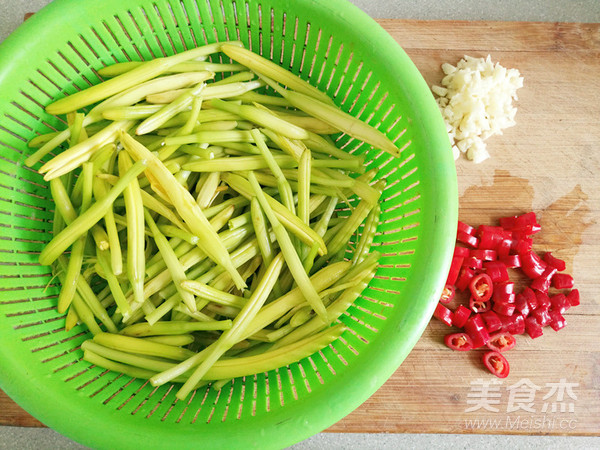 Stir-fried Daylily recipe