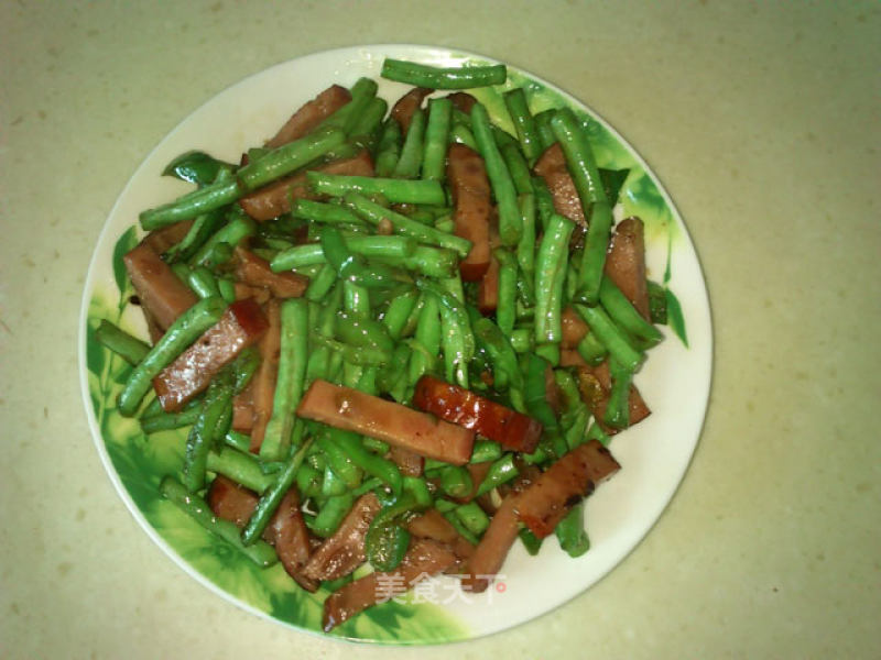 Stir-fried Pork Strips with Beans recipe