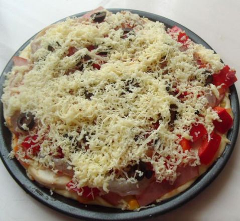 Pepper Olive Seafood Pizza recipe