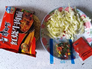 Kuaishou Children's Light Cabbage Stir-fried Instant Noodles recipe