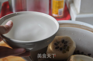 Lotus Root, Red Bean and Mung Bean Soup recipe