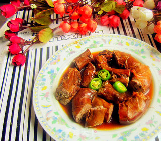 Juewei Duck Neck---spicy Stewed Scent and Delicious Taste recipe