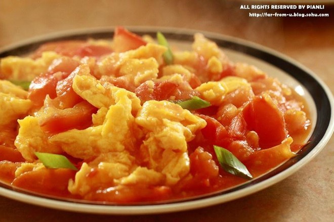 Tomato Scrambled Eggs recipe