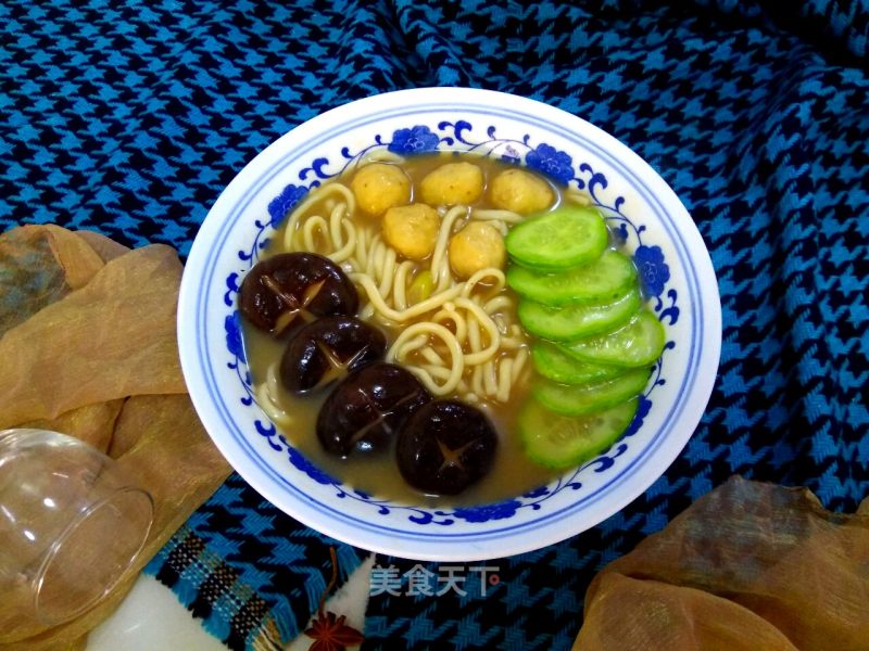 Mushroom Chicken Ball Noodle recipe