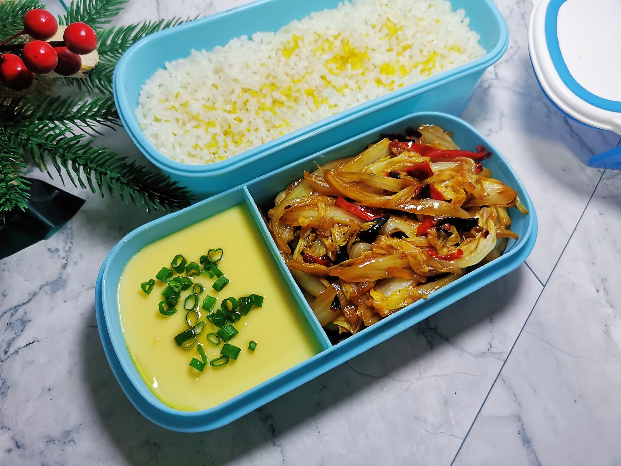 Sour and Spicy Cabbage Bento recipe