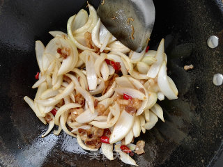 #trust之美#fried Pork Belly with Onion recipe