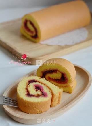 #aca烤明星大赛# Dragon Fruit Jam Cake Roll recipe