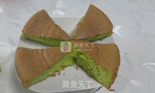 Chiffon Cake with Spinach Sauce recipe