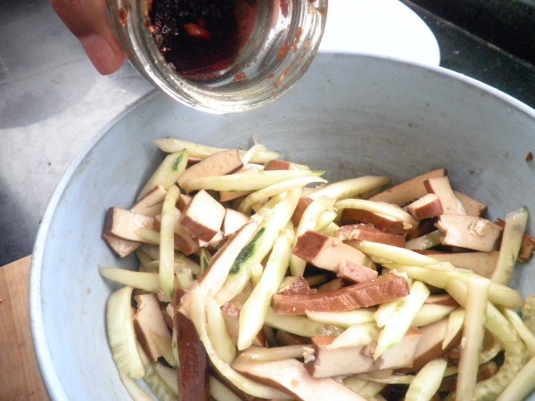 Cucumber Mixed with Fragrant Dried recipe
