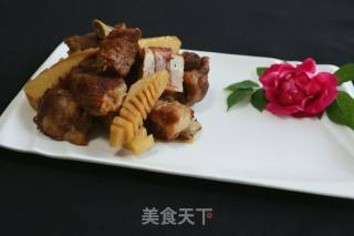 Braised Pork Ribs with Spring Bamboo Shoots recipe