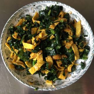 Lettuce Leaves Mixed with Egg Crust recipe