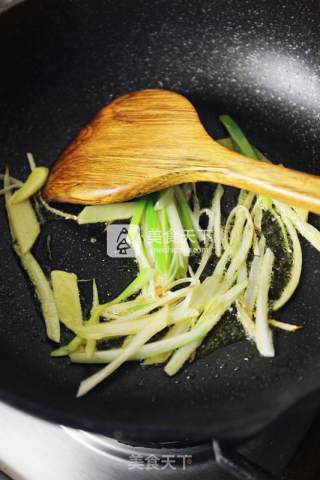 Chestnut Braised Pork Ribs recipe