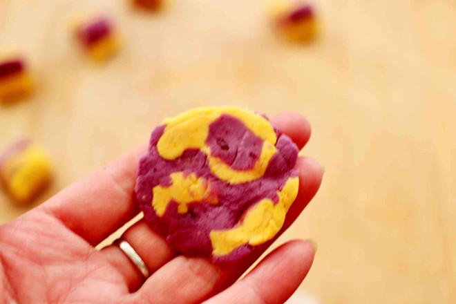 Purple Sweet Potato Pumpkin Two-color Bean Paste Gnocchi recipe