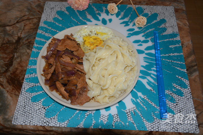 Noodles with Onion Tenderloin recipe