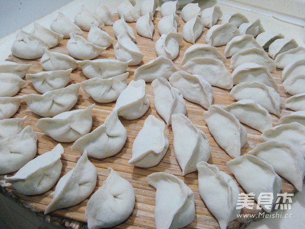 Parsley Pork Dumplings recipe