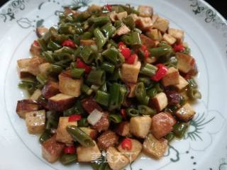 Stir-fried Convolvulus Stems Fragrant and Dried recipe