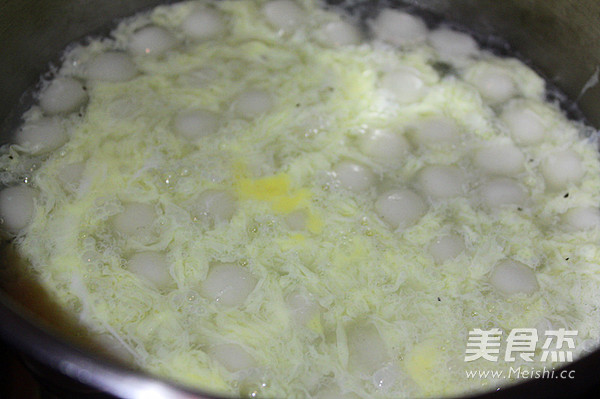 Blue Chinese Coriander Fermented Soup recipe