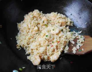 Fried Rice with Shrimp and Egg in Thai Sauce recipe