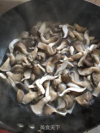 Fried Pork with Mushrooms recipe