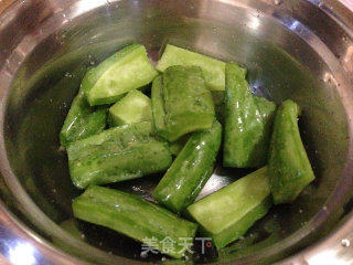 [bitter Gourd and Abalone Soup with Big Bone Bone, Soybeans and Bitter Gourd]-----nourishing Nutrition recipe