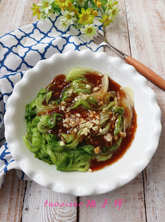 Garlic and Oyster Sauce Lettuce