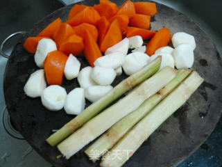 Apple Carrot Bamboo Cane Matti Water--fruit recipe