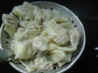 Sea Rice and Fresh Meat Wontons recipe