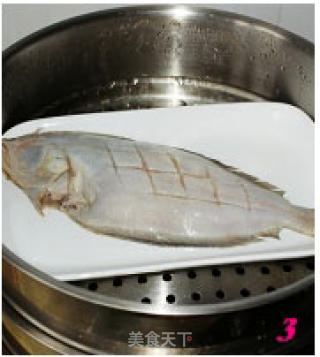 Fresh and Tender Steamed Fish recipe