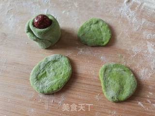 Twenty-eight Steamed Jujube Flowers for Fortune and Treasure recipe