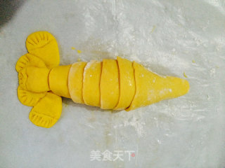 Lobster Bread with Red Bean Paste recipe