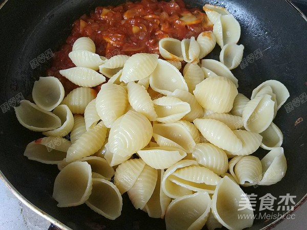 Pasta with Shells recipe