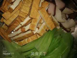 Stir-fried Bacon and Lettuce recipe